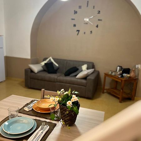 Planny Guest House - Castro Pretorio By Ghor Rome Exterior photo